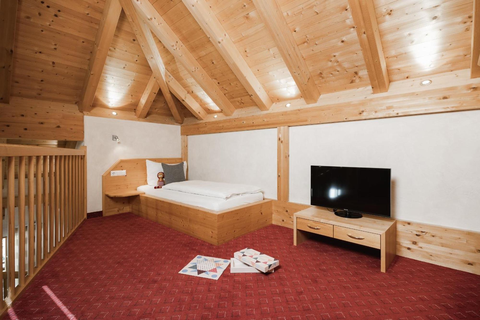 Miaflor Familien- & Aktivresort Hotel