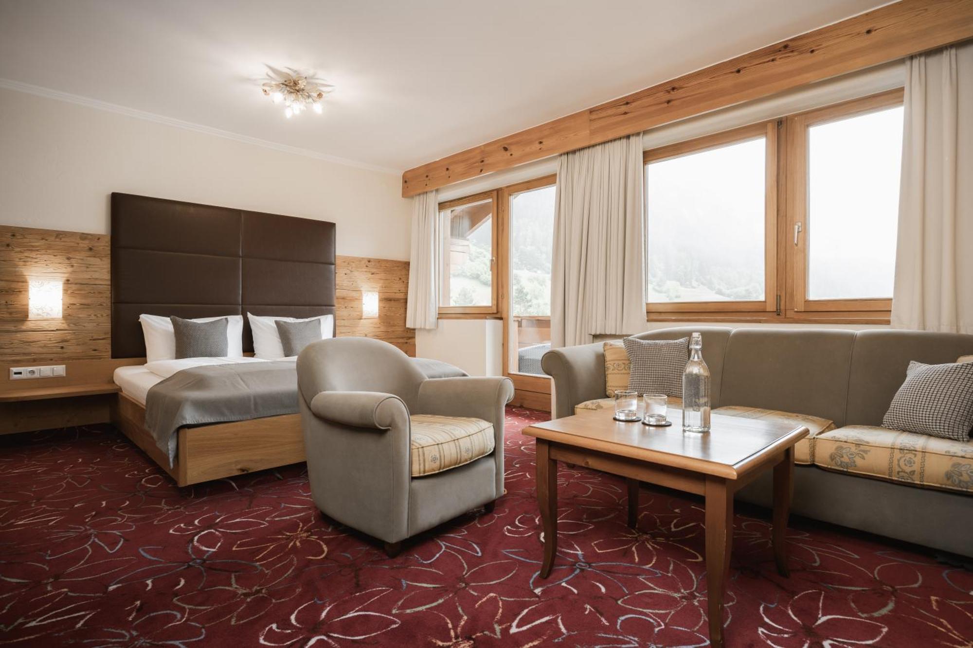 Miaflor Familien- & Aktivresort Ried im Oberinntal